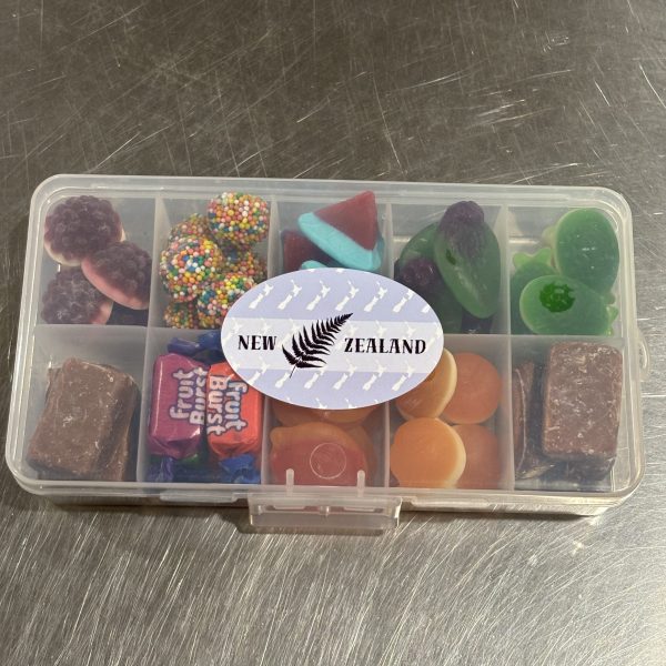 New Zealand Snack Box - Image 2